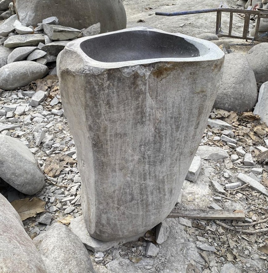 Natural River Stone Pedestal Sink 1 – 90 x 60 x 50cm.