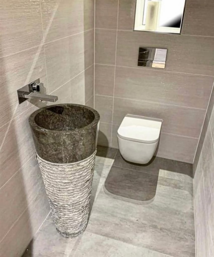 Freestanding stone washbasin for spa-like bathrooms